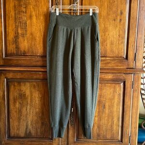 Athleta Coaster Luxe Jogger